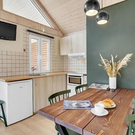 Casa vacanze Lovely In With Kitchen *